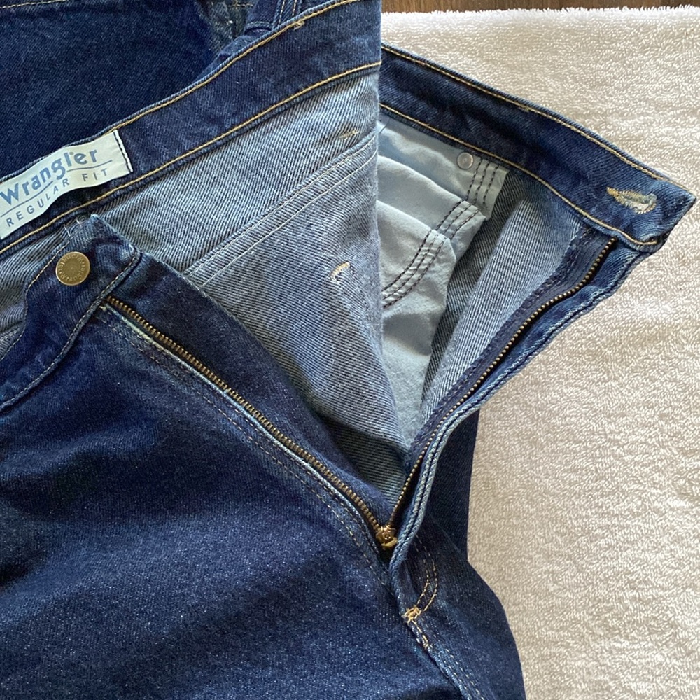 Wrangler Blue Straight Jeans Classic Style - Picture 3 of 7